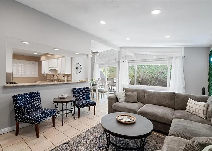 Basketball Court & Heated Pool, 1 Mi To Old Town! Scottsdale